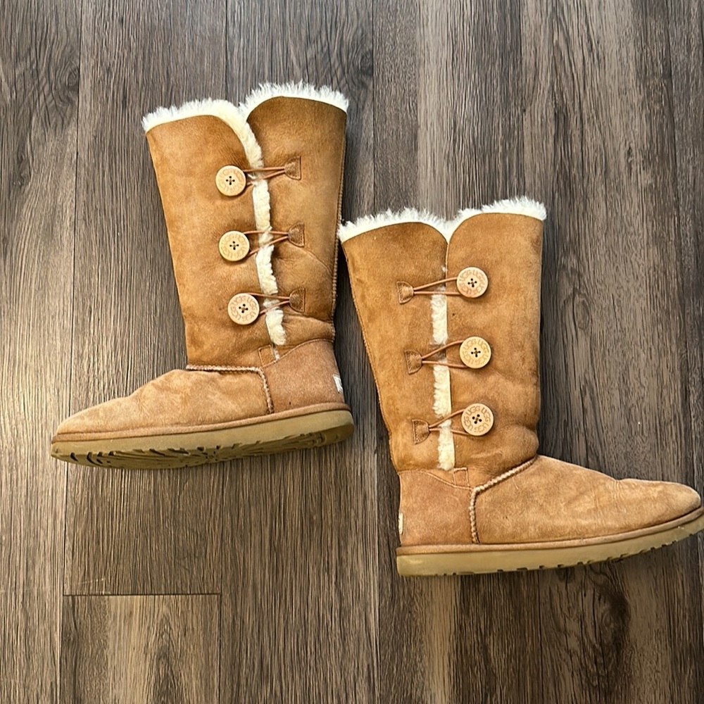 Gently used Ugg Boots “Bailey Button Triplet”